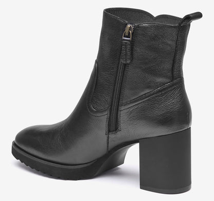 Black Waterproof Calfskin